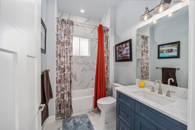 Bath 2 - 13265 SW 9th Rd