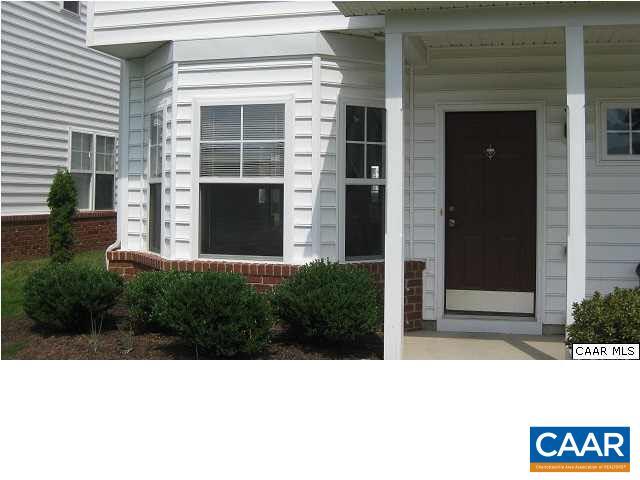 Building Photo - 156 Villa Circle