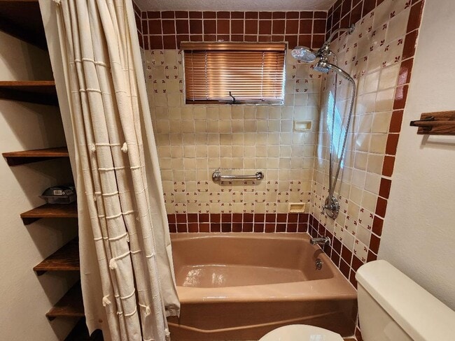 Building Photo - 602 Griffin St