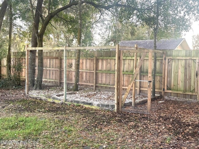 Building Photo - 5388 Hidden Gardens Dr