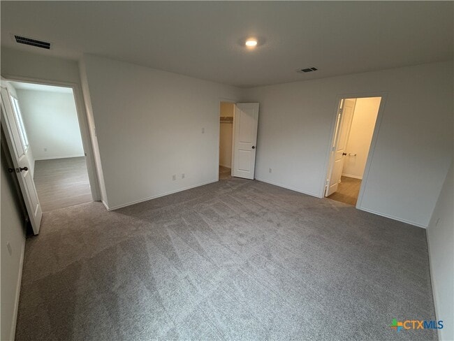 Building Photo - 1102 Campbellton Dr