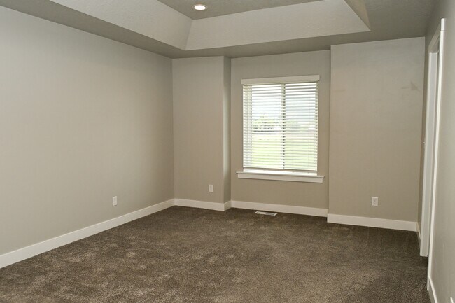 Building Photo - 2221 S 1180 W