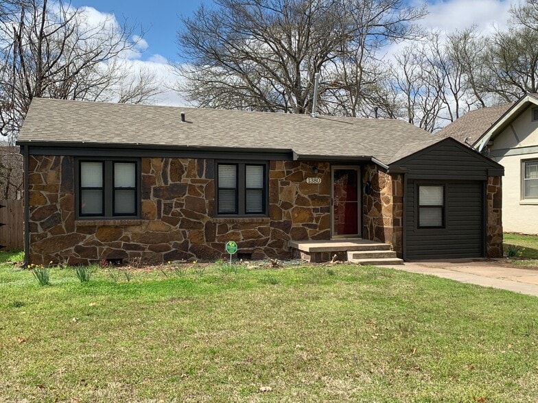 Building Photo - 1380 Classen Blvd