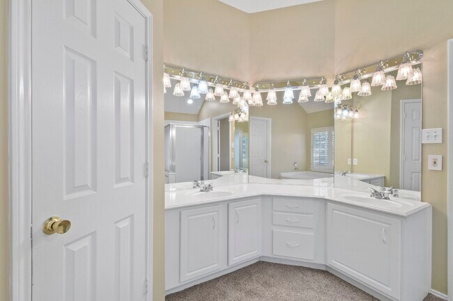 Building Photo - 2118 Louetta Spring Dr