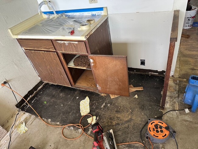 Building Photo - 85-175 Farrington Hwy #B307