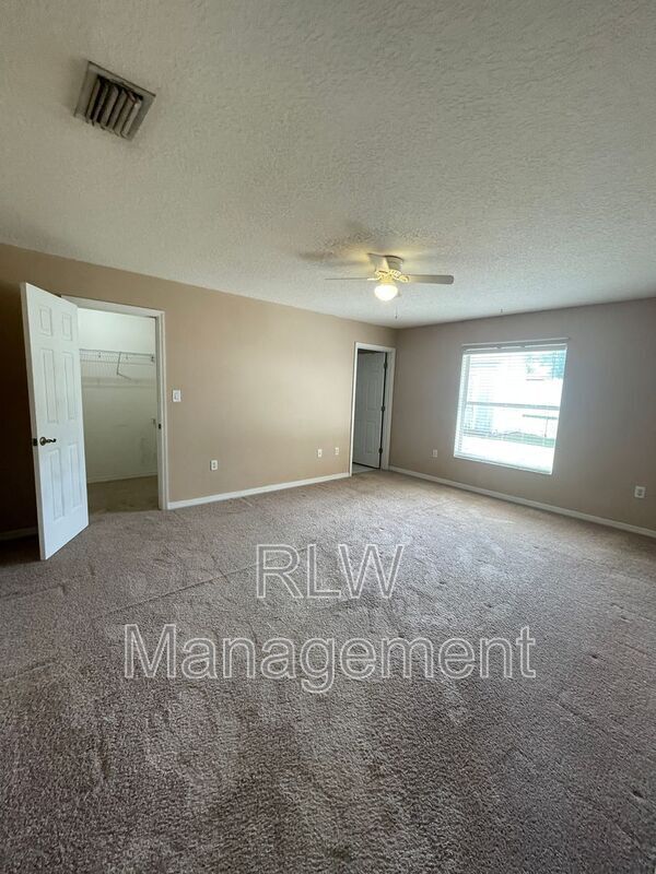 Building Photo - 12532 Pitch Dr