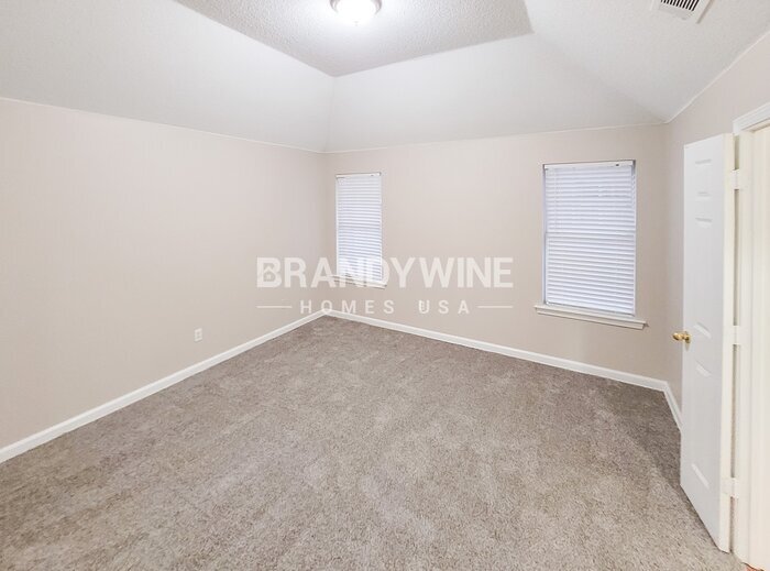 Building Photo - 3962 Sunset Lake Cove