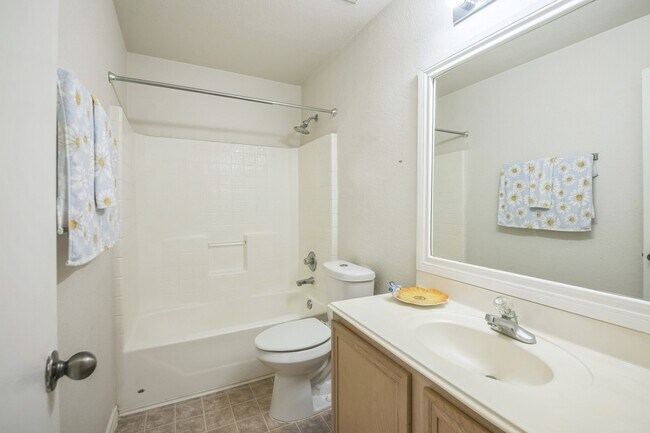 Building Photo - 5751 Wandering Creek Dr