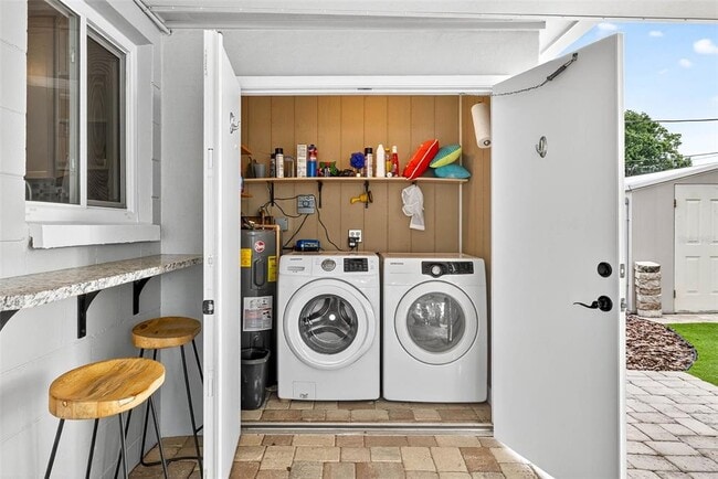 Building Photo - 5519 Commonwealth Ave N