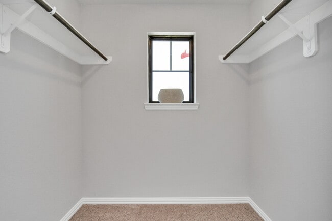 Building Photo - 27911 Western Crk Ct