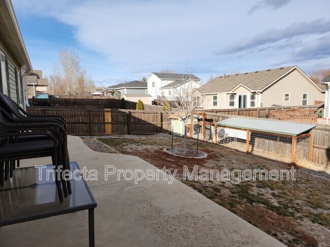 Building Photo - 347 Buckeye Ave