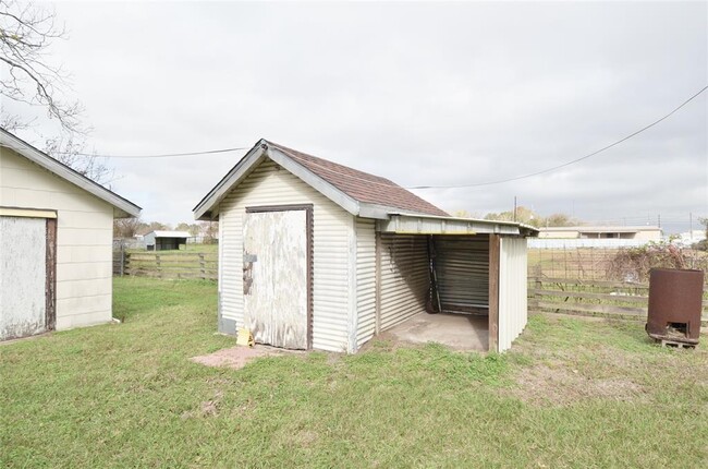 Building Photo - 9010 Elsie Ln