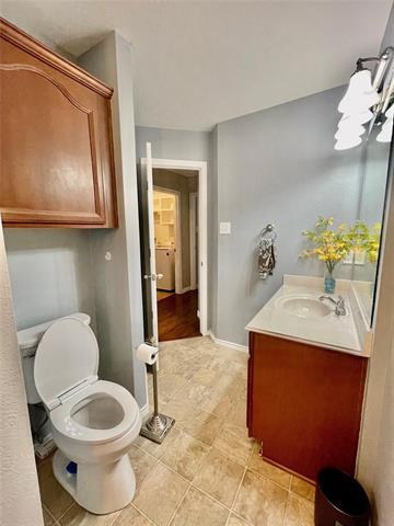 Building Photo - 3210 W Glenwood Dr