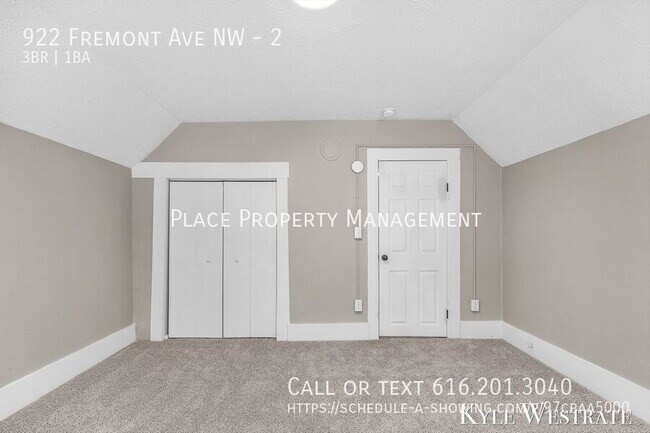 Building Photo - 922 Fremont Ave NW