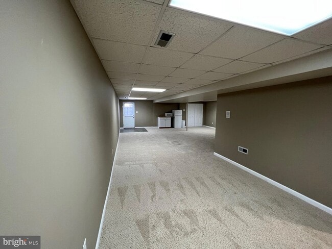 Building Photo - 499 Pitt Ct