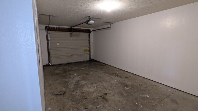 Building Photo - MN Cedar Village (873)