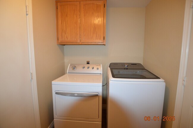Building Photo - 8399 Abita Cir
