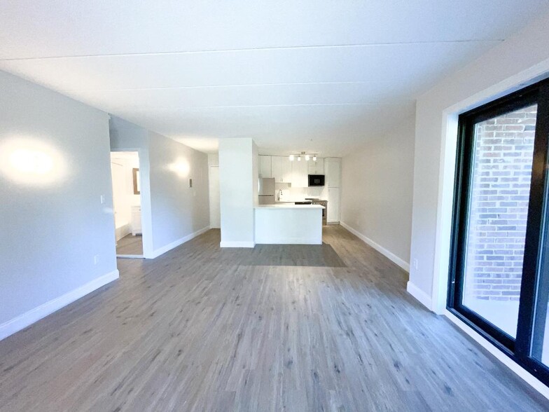 Building Photo - 147 Turner Rd