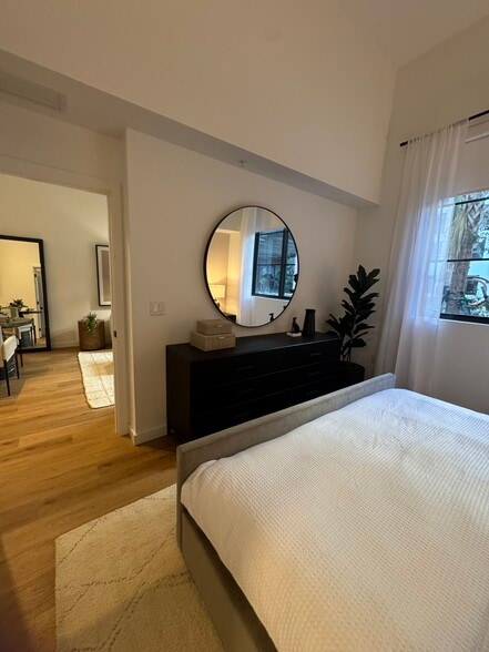 Building Photo - 1655 NW 124th St