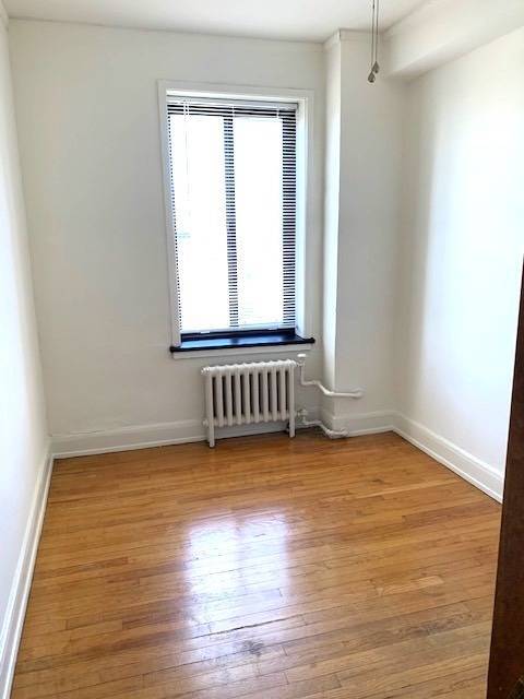 3 Bed - 1.5 Bath Bedroom - Viking