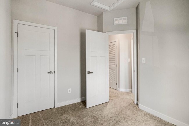 Building Photo - 46366 Mount Kellogg Ter