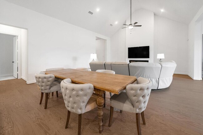 Building Photo - 20710 Via Giulia Ct