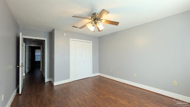 Building Photo - 912 Rentz Ave