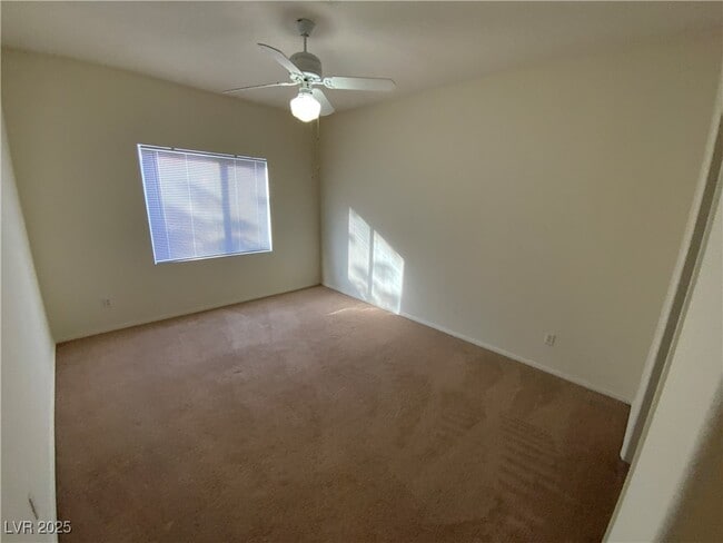 Building Photo - 330 John Henry Dr