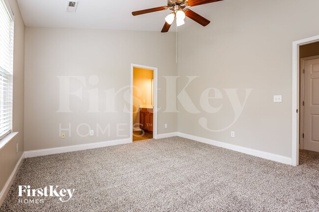 Building Photo - 7840 Expedition Dr