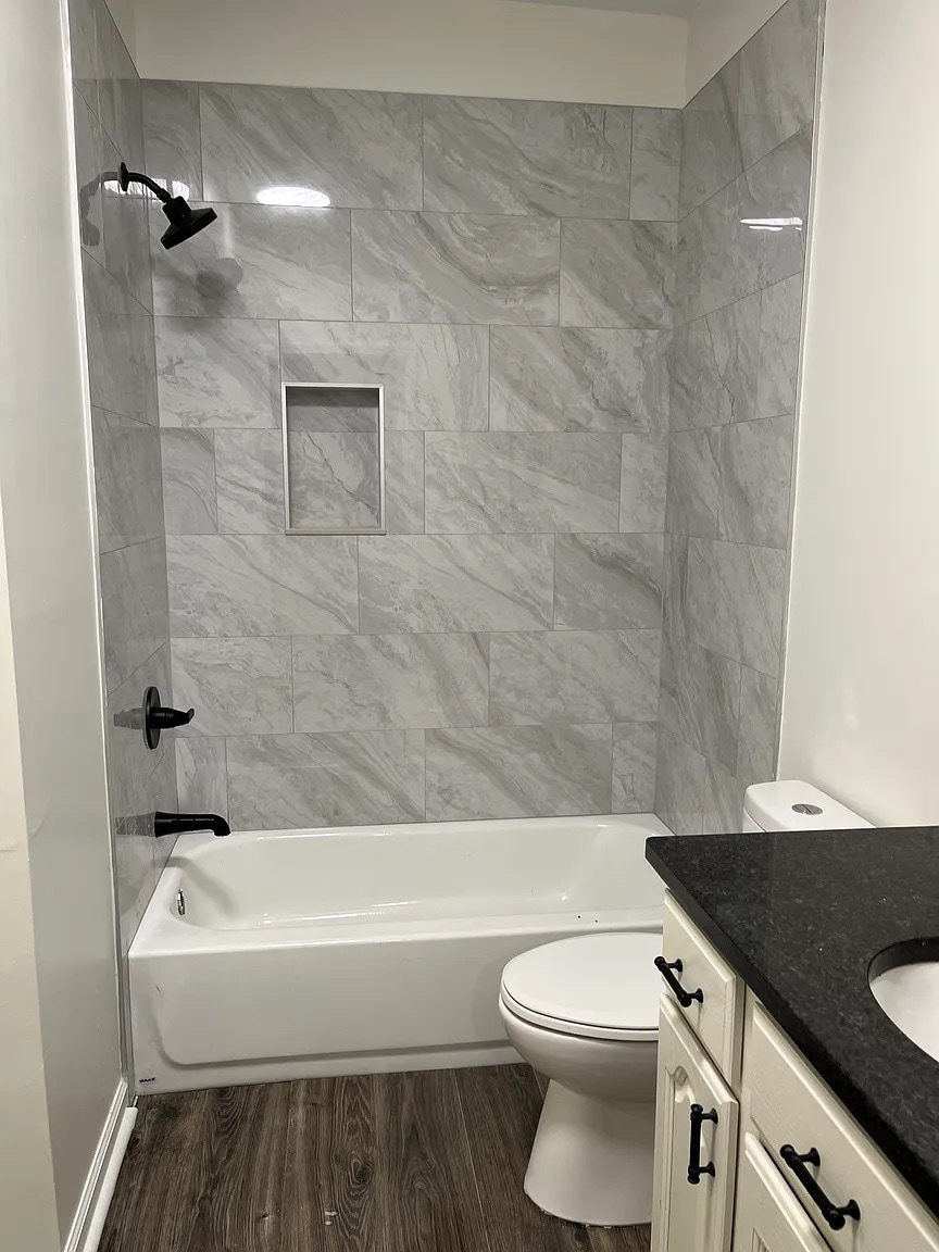 Building Photo - Room in Apartment on Little Mill Rd