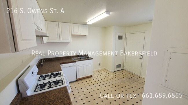 Building Photo - 216 S Owens St