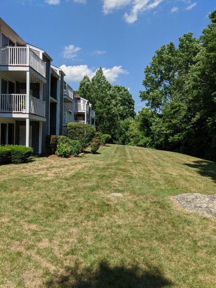 Back of Building - 48 Silver Hill Ln