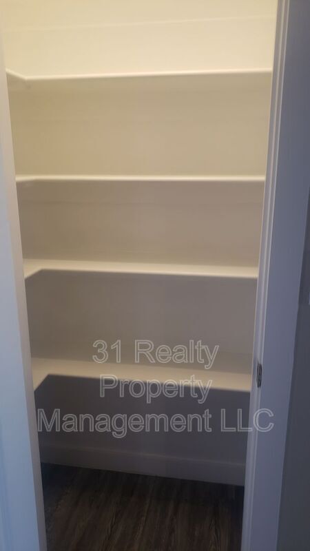 Building Photo - 6804 Lonesome Dove Ln