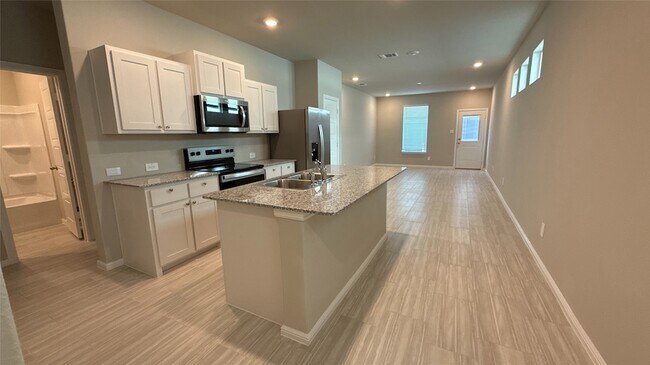 Building Photo - 3025 Pecan Farm Ln