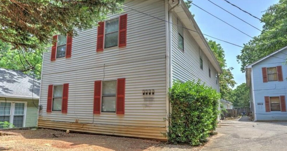 Building Photo - 1031 Curran St NW