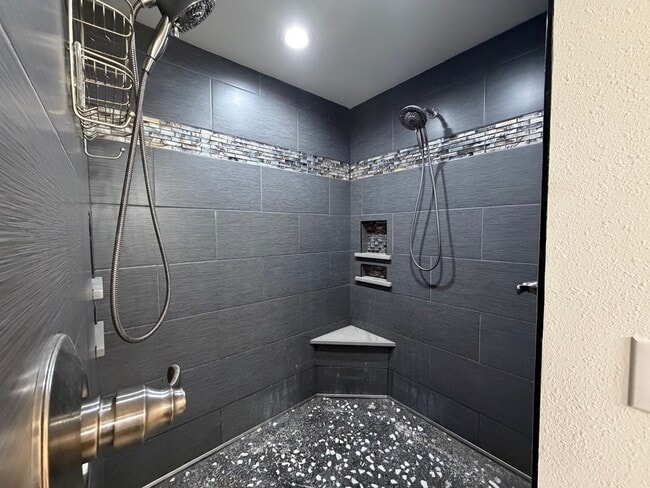 Building Photo - Beautifully Updated East Anchorage Home