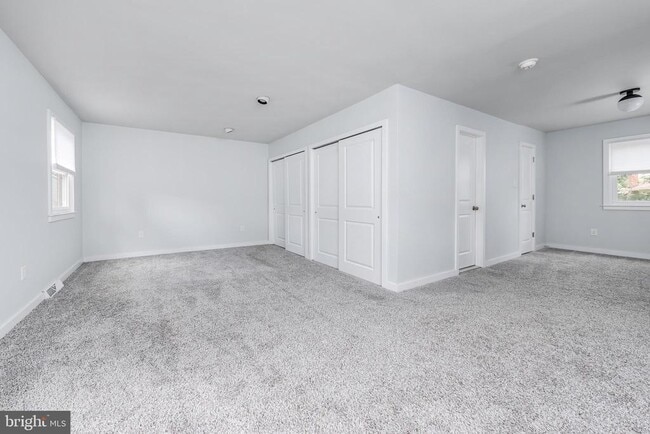 Building Photo - 115 Greenvale Ct