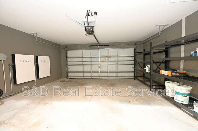 Building Photo - 1563 Swan Lake Cir