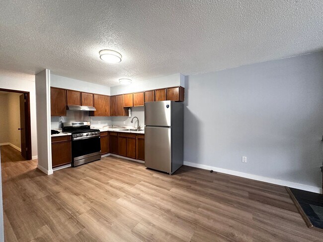 Building Photo - k933w