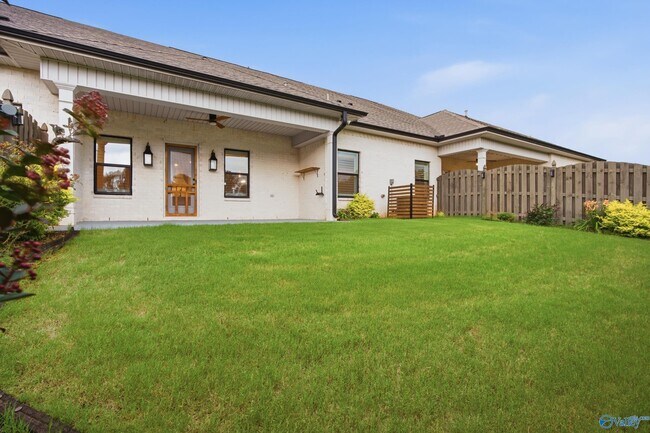 Building Photo - 436 Ripple Lk Dr SW
