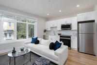 Interior Photo - The Nia