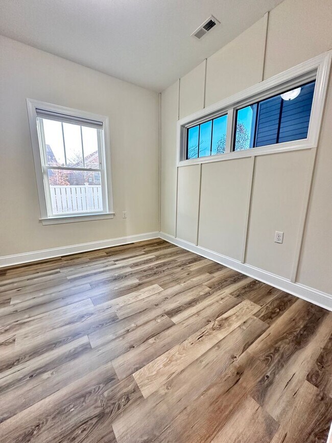 Building Photo - Single Family Home for Rent