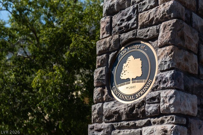 Building Photo - 7565 Norman Rockwell Ln