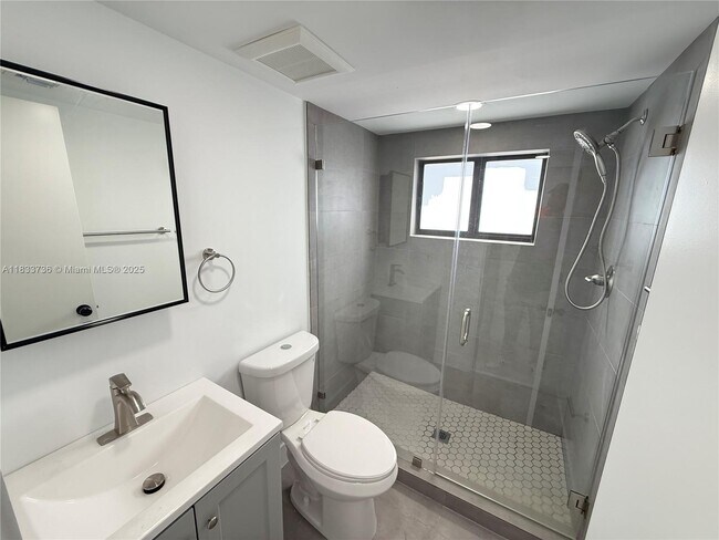 Building Photo - 180 NE 57th St