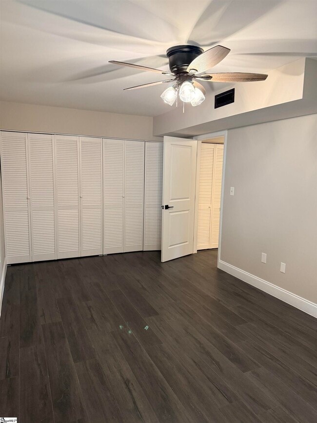 Building Photo - 36 Spinnaker Ct