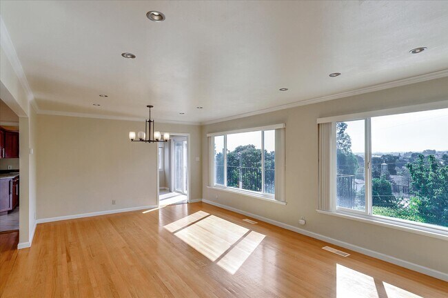 Building Photo - 1431 Niles Ave