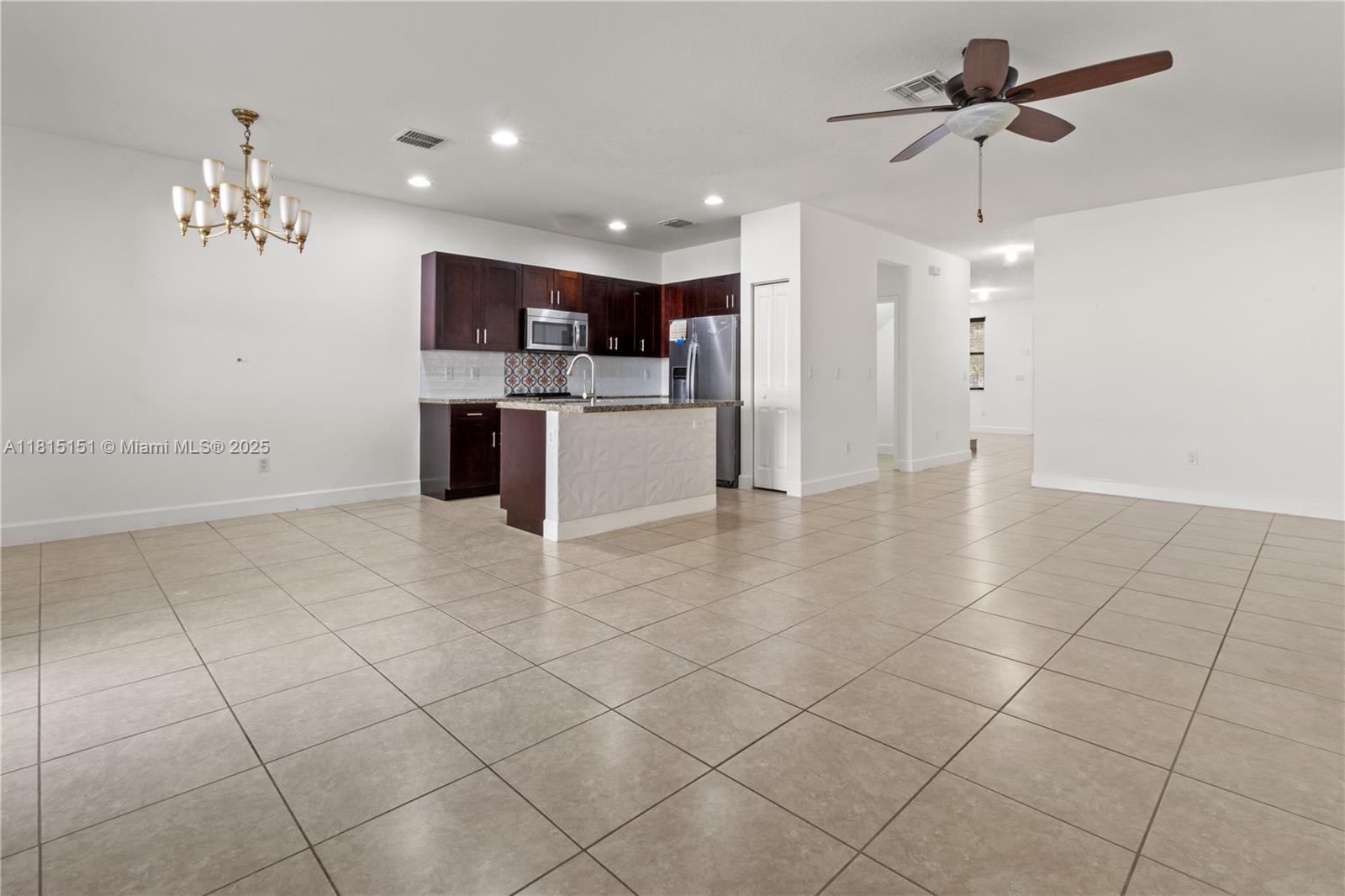 Building Photo - 5808 NW 46th Ln