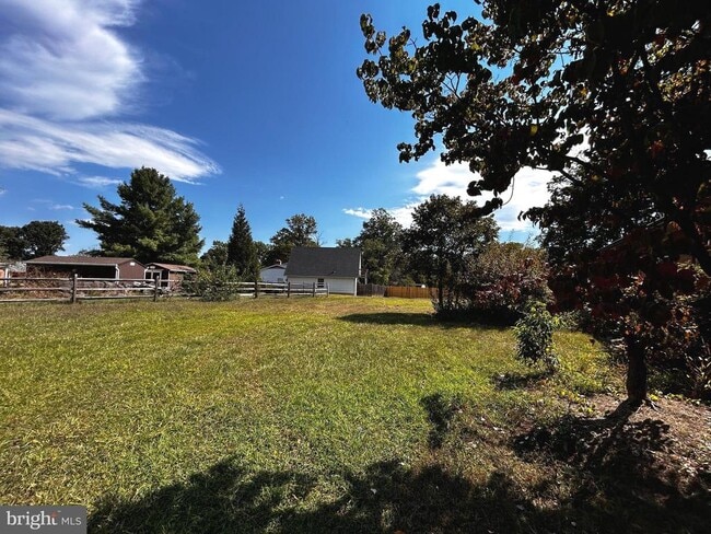 Building Photo - 985 Tasker Rd