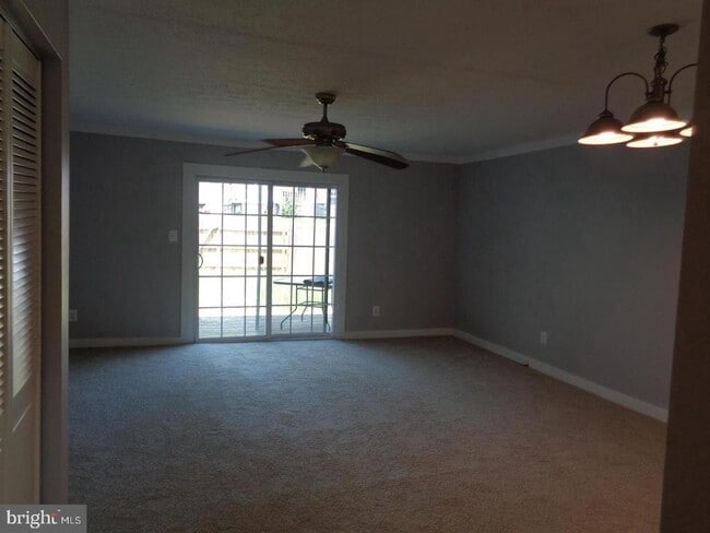 Building Photo - 612 Kittendale Cir