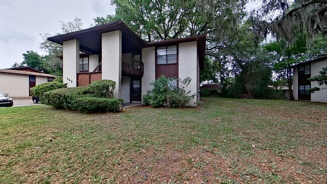 Building Photo - Desirable 2 beds/1.5 bath, first floor unit in Orange Park